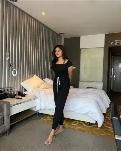 Call Girls Service in Ara